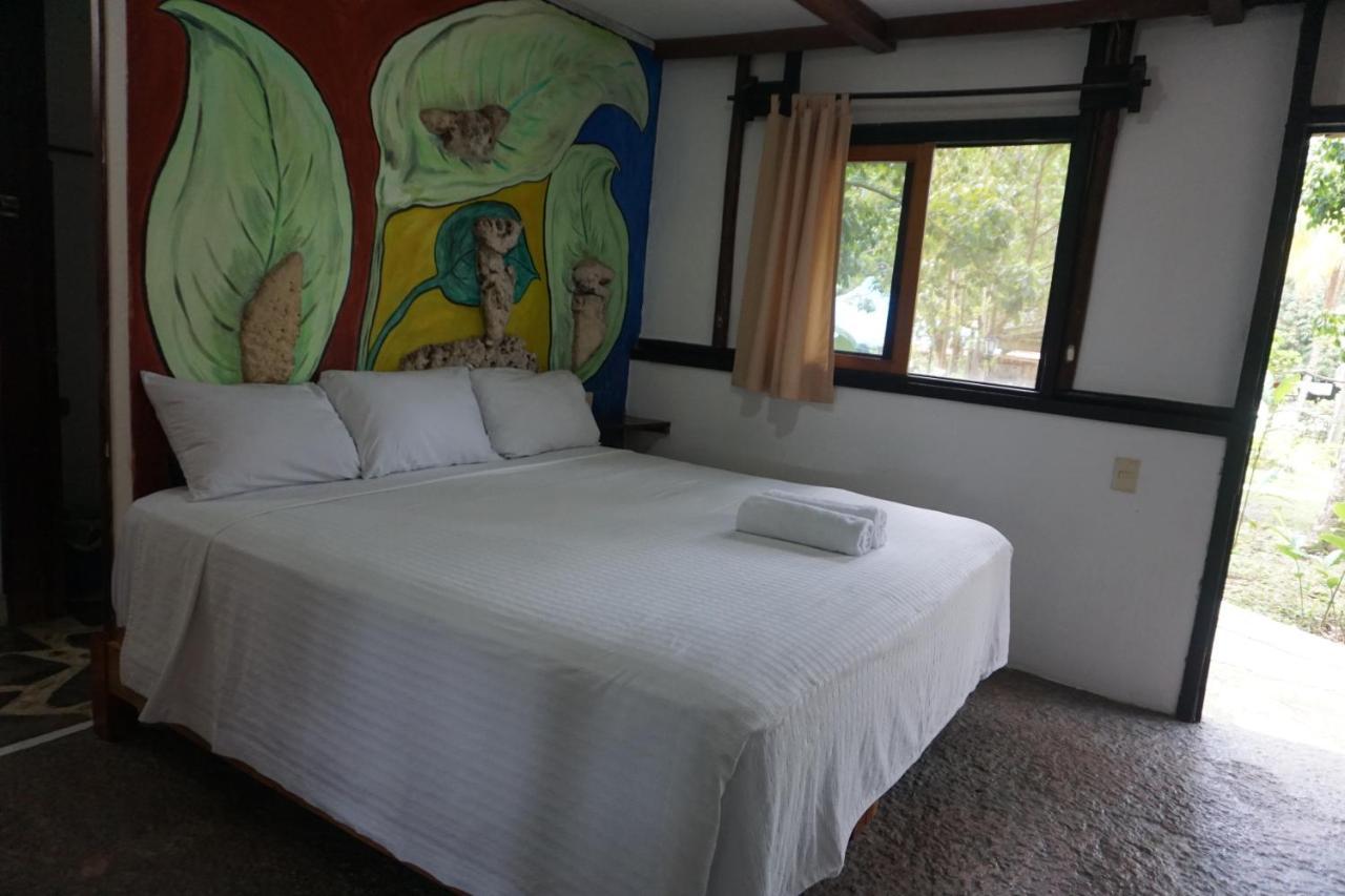 Hotel Cabanas Safari Palenque Kültér fotó